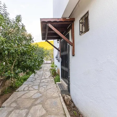 Separate With Garden And Terrace In Bodrum Vila *