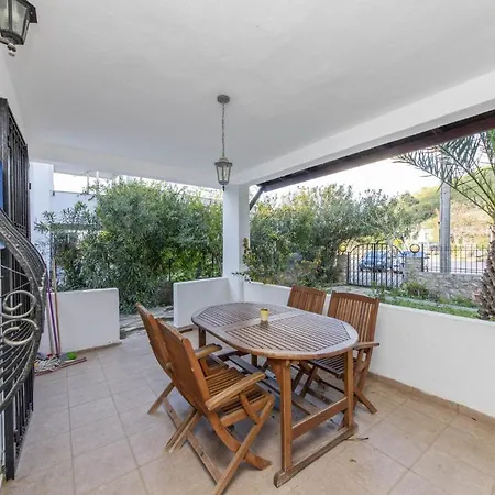 Separate With Garden And Terrace In Bodrum Gümbet