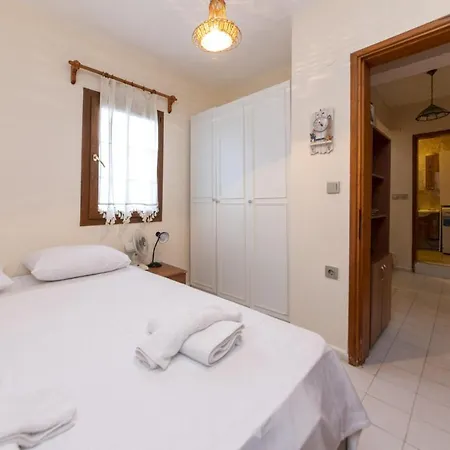 Separate With Garden And Terrace In Bodrum * グムベット